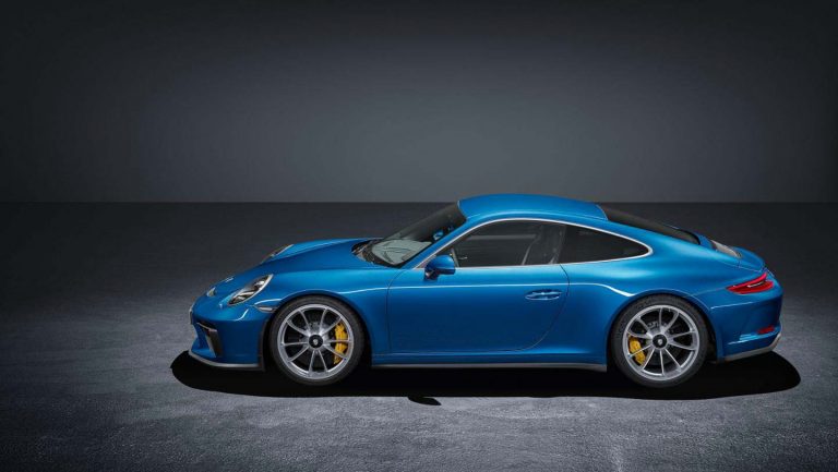 The-Porsche-911-GT3-Touring
